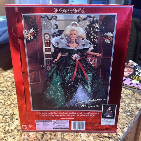 1995 special edition, happy holiday Barbie - Picture 2 of 3